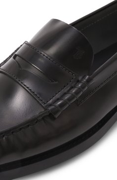 Женские кожаные пенни-лоферы TOD’S черного цвета, арт. XXW34L0I010AKT | Фото 7 (Драгоценные камни: Проставлено; Материал сплава: Проставлено; Материал внешний: Натуральная кожа; Материал внутренний: Натуральная кожа; Каблук высота: Низкий; Подошва: Плоская)