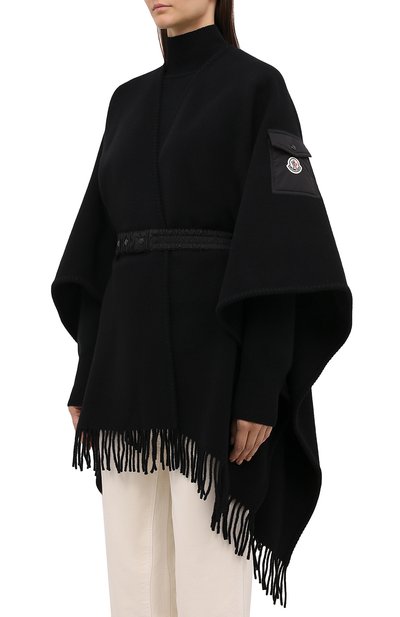 Шерстяное пончо MONCLER черного цвета по цене 65150 руб., арт. F2-093-3G715-00-A0064, фото 3 Шерстяное пончо MONCLER, арт. F2-093-3G715-00-A0064, фото 3