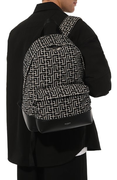 Текстильный рюкзак BALMAIN черно-белого цвета по цене 144500 руб., арт. AM1GE150TJMY, фото 2 Текстильный рюкзак BALMAIN, арт. AM1GE150TJMY, фото 2