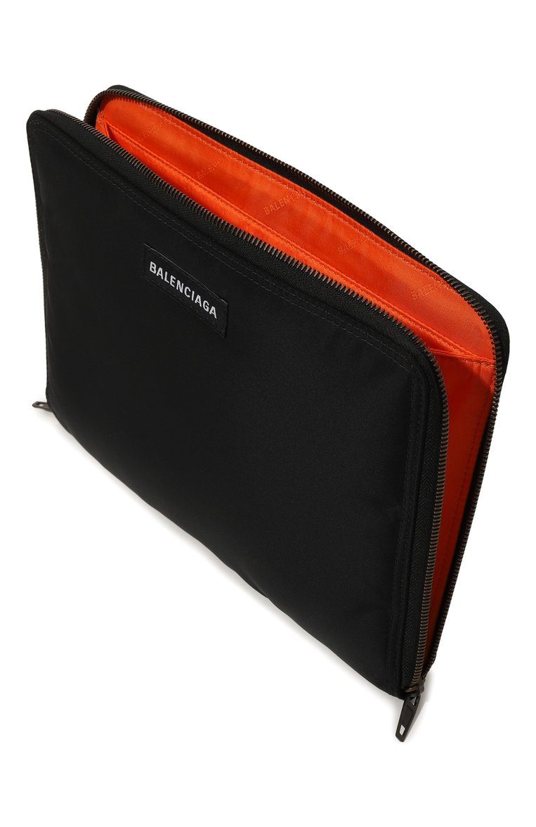 Текстильный чехол для ipad BALENCIAGA черного цвета, арт. 704565/2HM3T | Фото 3 (Региональные ограничения белый список (Axapta Mercury): Не проставлено; Нос: Не проставлено; Материал: Текстиль)