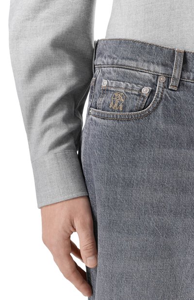 Джинсы iconic fit BRUNELLO CUCINELLI серого цвета по цене 112000 руб., арт. M229P02090, фото 5 Джинсы iconic fit BRUNELLO CUCINELLI, арт. M229P02090, фото 5