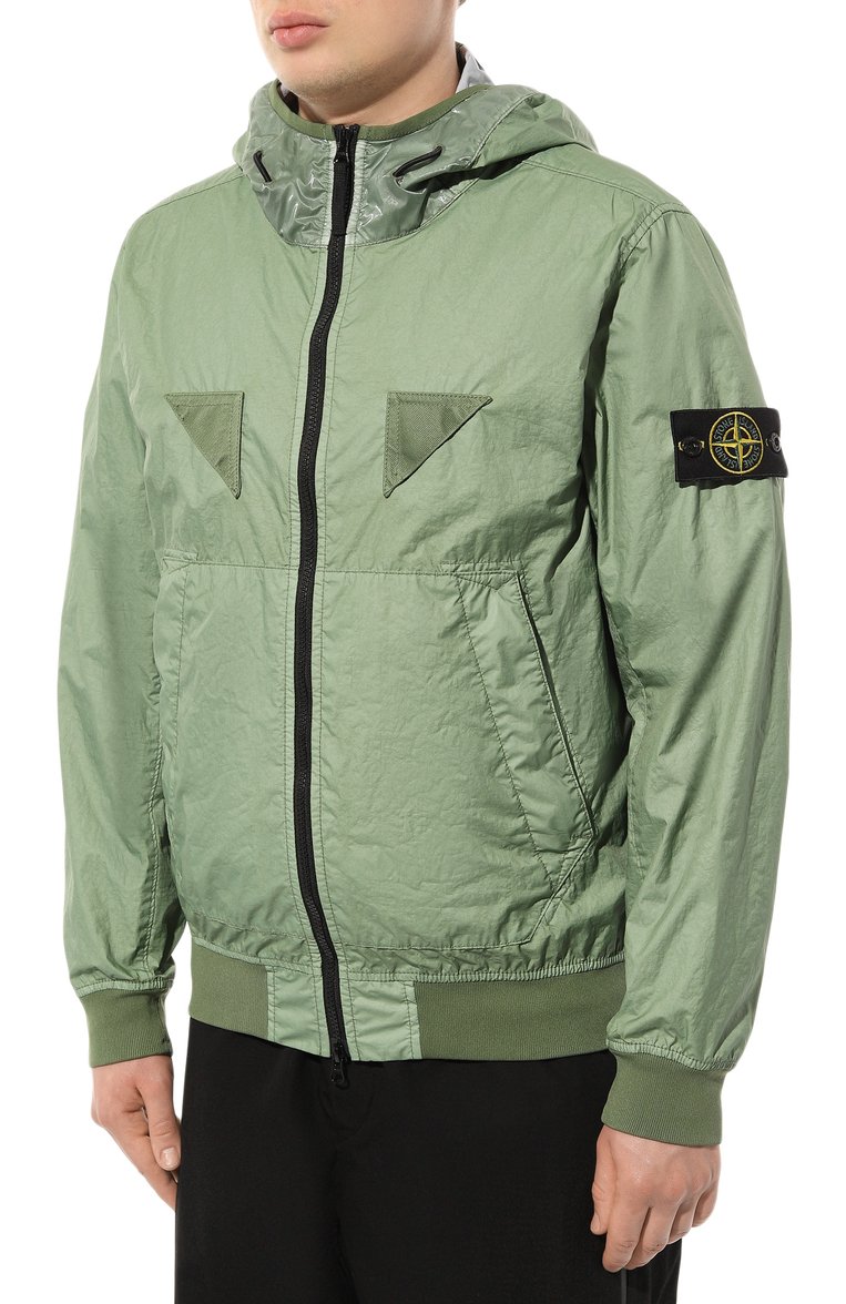 Мужской бомбер STONE ISLAND зеленого цвета, арт. 781540723V0055 | Фото 3 (Рукава: Длинные; Материал внешний: Синтетический материал; Материал сплава: Проставлено; Драгоценные камни: Проставлено; Длина (верхняя одежда): Короткие; Принт: Без принта; Кросс-КТ: бомбер; Стили: Кэжуэл)