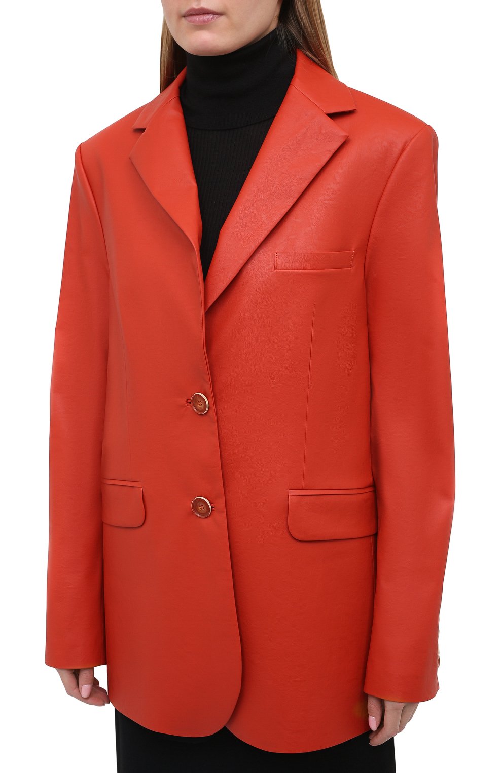 Жакет из экокожи LESYANEBO красного цвета по цене 58000 руб., арт. FW20/Н-468/VL, фото 3 Жакет из экокожи LESYANEBO, арт. FW20/Н-468/VL, фото 3