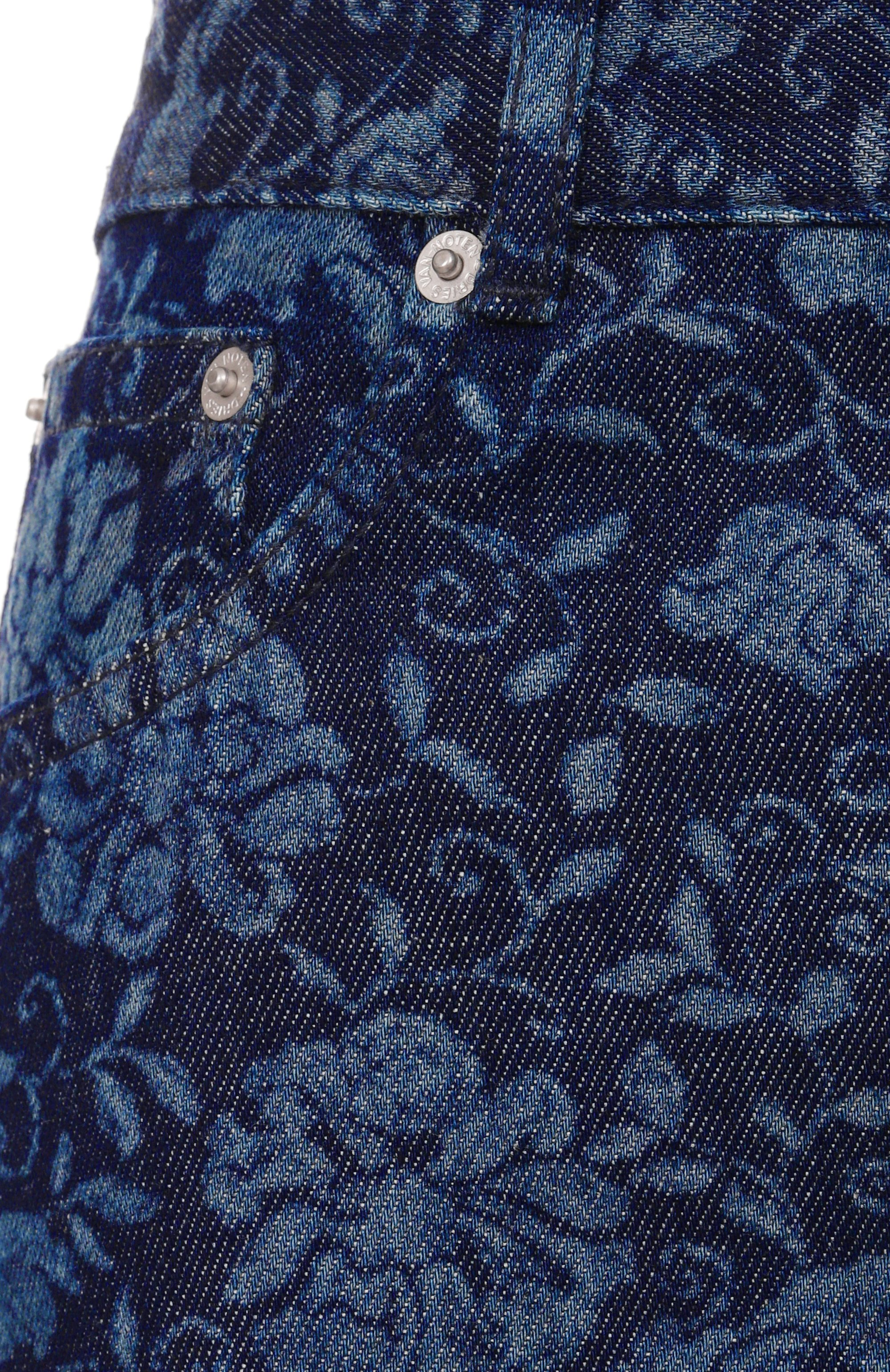 Джинсы DRIES VAN NOTEN темно-синего цвета по цене 66700 руб., арт. 251-010935-1557, фото 6 Джинсы DRIES VAN NOTEN, арт. 251-010935-1557, фото 6