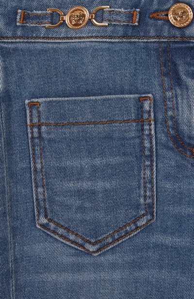 Джинсы VERSACE голубого цвета по цене 27950 руб., арт. 1013772/1A09660, фото 3 Джинсы VERSACE, арт. 1013772/1A09660, фото 3