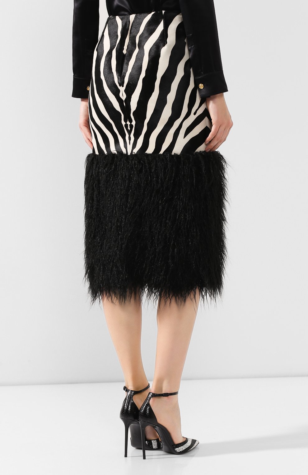 Кожаная юбка SAINT LAURENT черно-белого цвета по цене 377000 руб., арт. 584937/Y7VU2, фото 4 Кожаная юбка SAINT LAURENT, арт. 584937/Y7VU2, фото 4