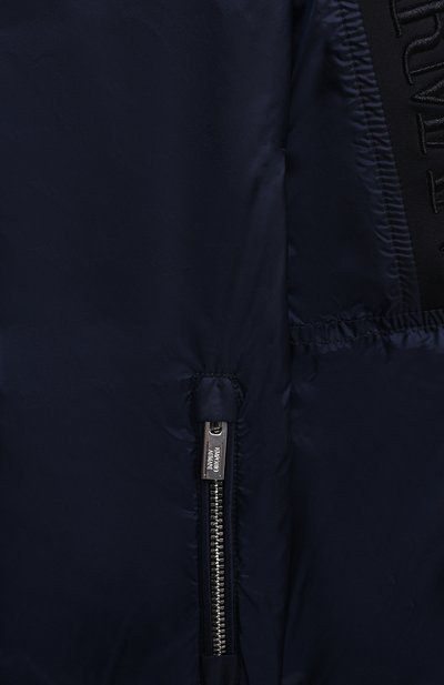 Ветровка с капюшоном EMPORIO ARMANI темно-синего цвета по цене 31100 руб., арт. 3K4BT5/1NLYZ, фото 3 Ветровка с капюшоном EMPORIO ARMANI, арт. 3K4BT5/1NLYZ, фото 3