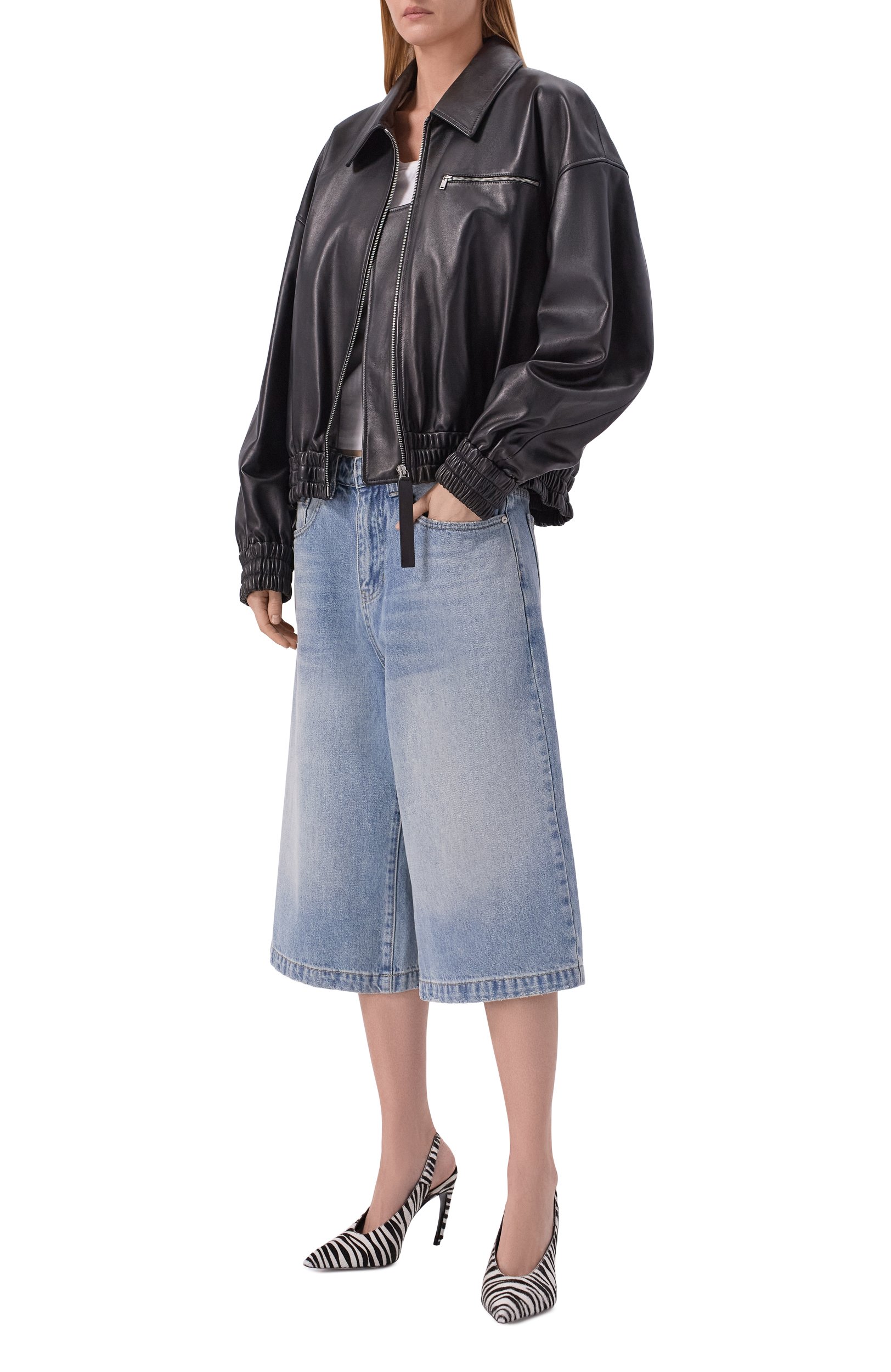 Джинсовые шорты antract 495 DENIM голубого цвета по цене 22500 руб., арт. 49526/SHJM2LB, фото 2 Джинсовые шорты antract 495 DENIM, арт. 49526/SHJM2LB, фото 2