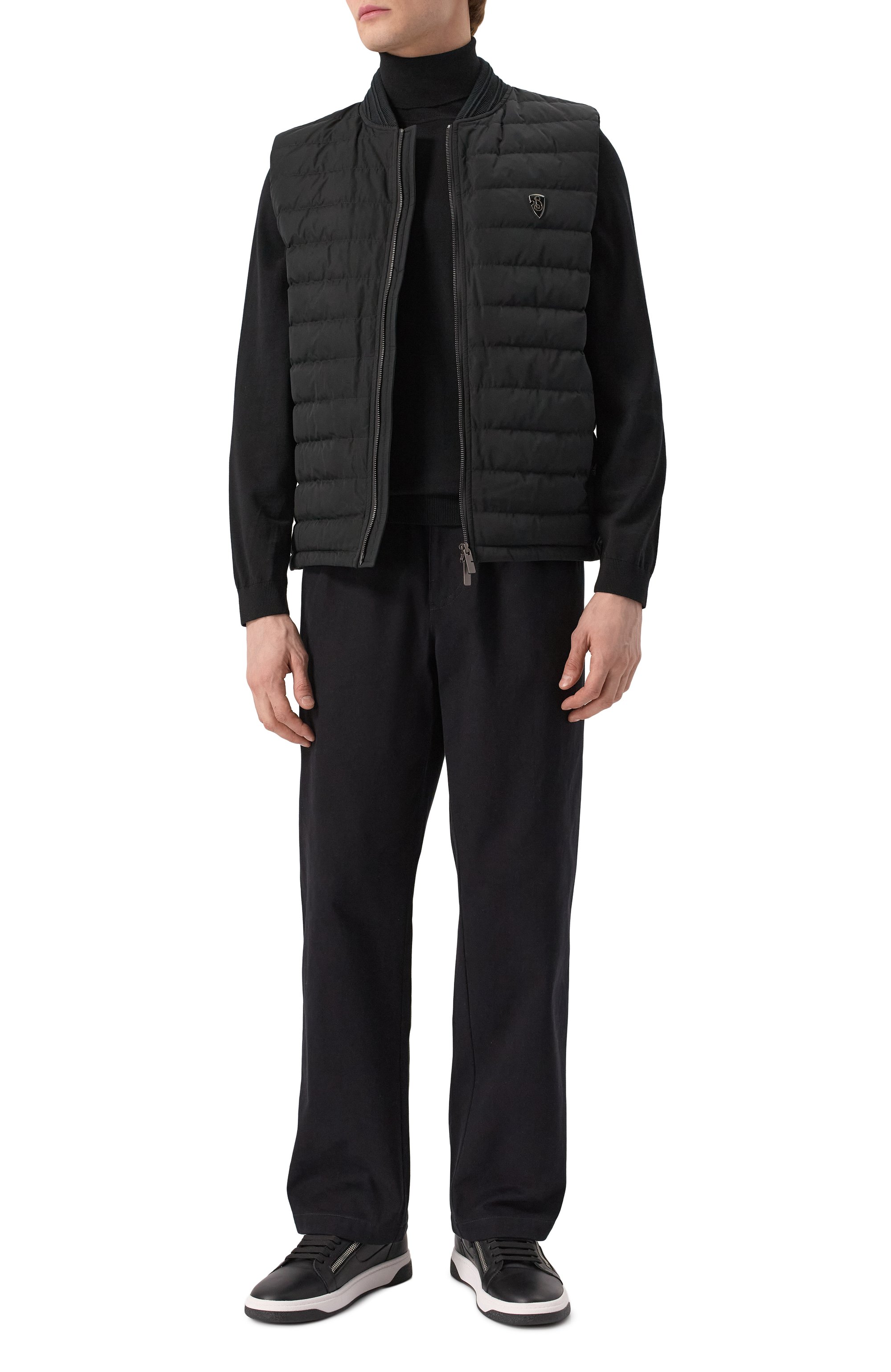 Пуховый жилет BURBERRY черного цвета по цене 185000 руб., арт. 8100922, фото 2 Пуховый жилет BURBERRY, арт. 8100922, фото 2