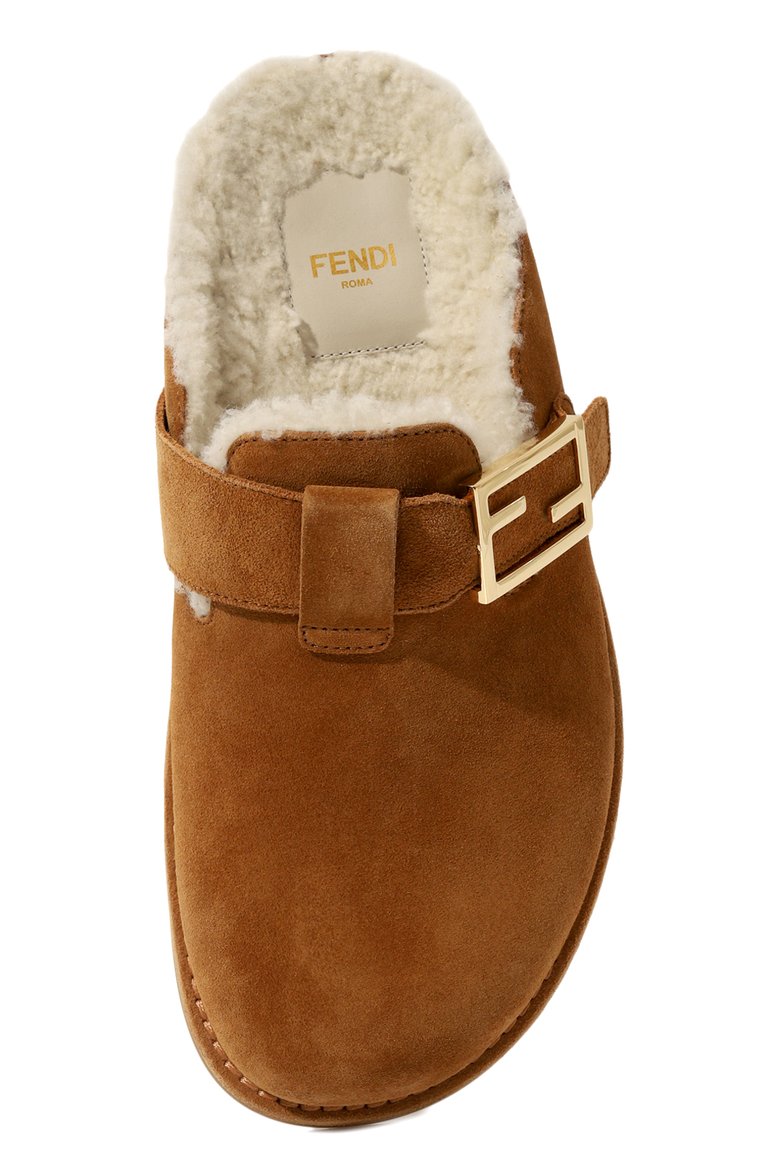 Женские замшевые сабо FENDI светло-коричневого цвета, а�рт. 8R8448 TK6 | Фото 6 (Подошва: Плоская; Каблук высота: Низкий; Материал сплава: Проставлено; Драгоценные камни: Проставлено; Материал внешний: Натуральная кожа, Замша; Материал утеплителя: Натуральный мех)