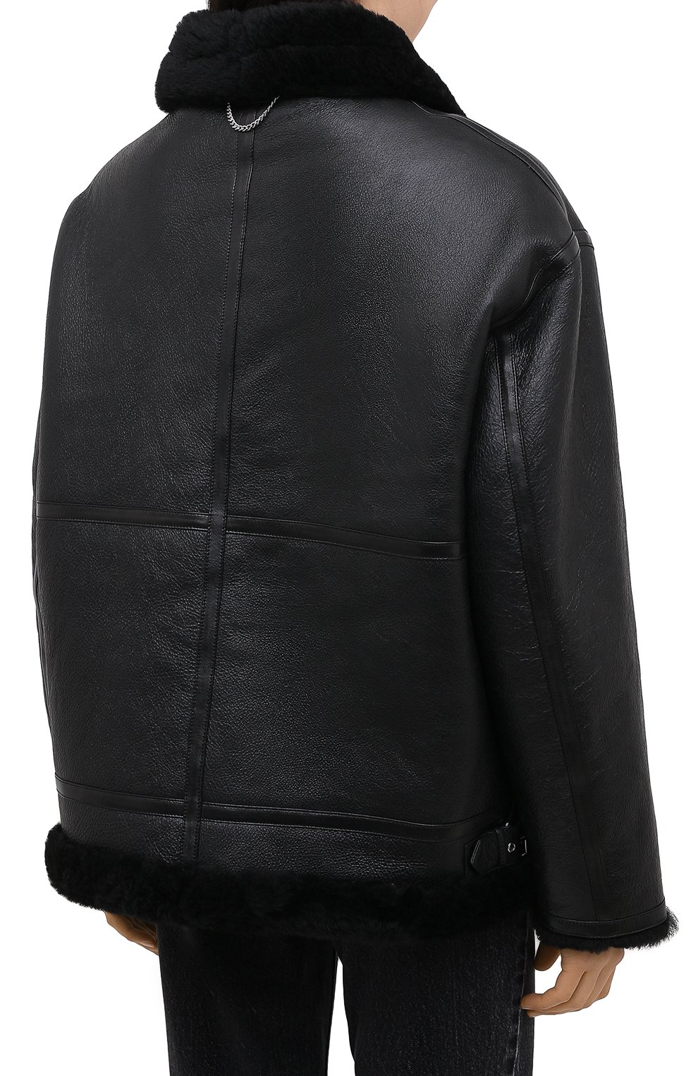 Дубленка VETEMENTS черного цвета по цене 338500 руб., арт. UAH21JA017 2403/W, фото 5 Дубленка VETEMENTS, арт. UAH21JA017 2403/W, фото 5