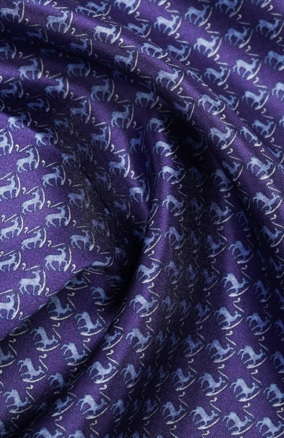 Шелковый платок CORNELIANI фиолетового цвета по цене 7995 руб., арт. 85UF27-0120396/00, фото 2 Шелковый платок CORNELIANI, арт. 85UF27-0120396/00, фото 2