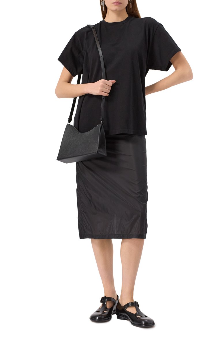 Женская сумка snatched MAISON MARGIELA черного цвета, арт. SB1WG0054/P4745 | Фото 7 (Ремень/цепочка: На ремешке; Материал: Натуральная кожа; Размер: medium; Автоматизация ТО: Проставлено; Автоматизация состава: Проставлено)