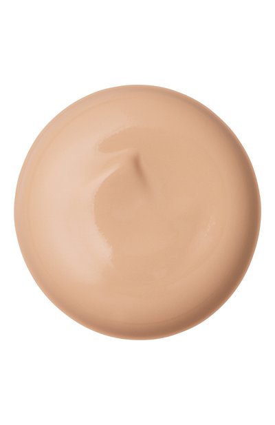 Тональное средство с эффектом естественного сияния, оттенок o30 (21ml) CLÉ DE PEAU BEAUTÉ цвета по цене 8250 руб., арт. 11974CP, фото 2 Тональное средство с эффектом естественного сияния, оттенок o30 (21ml) CLÉ DE PEAU BEAUTÉ, арт. 11974CP, фото 2