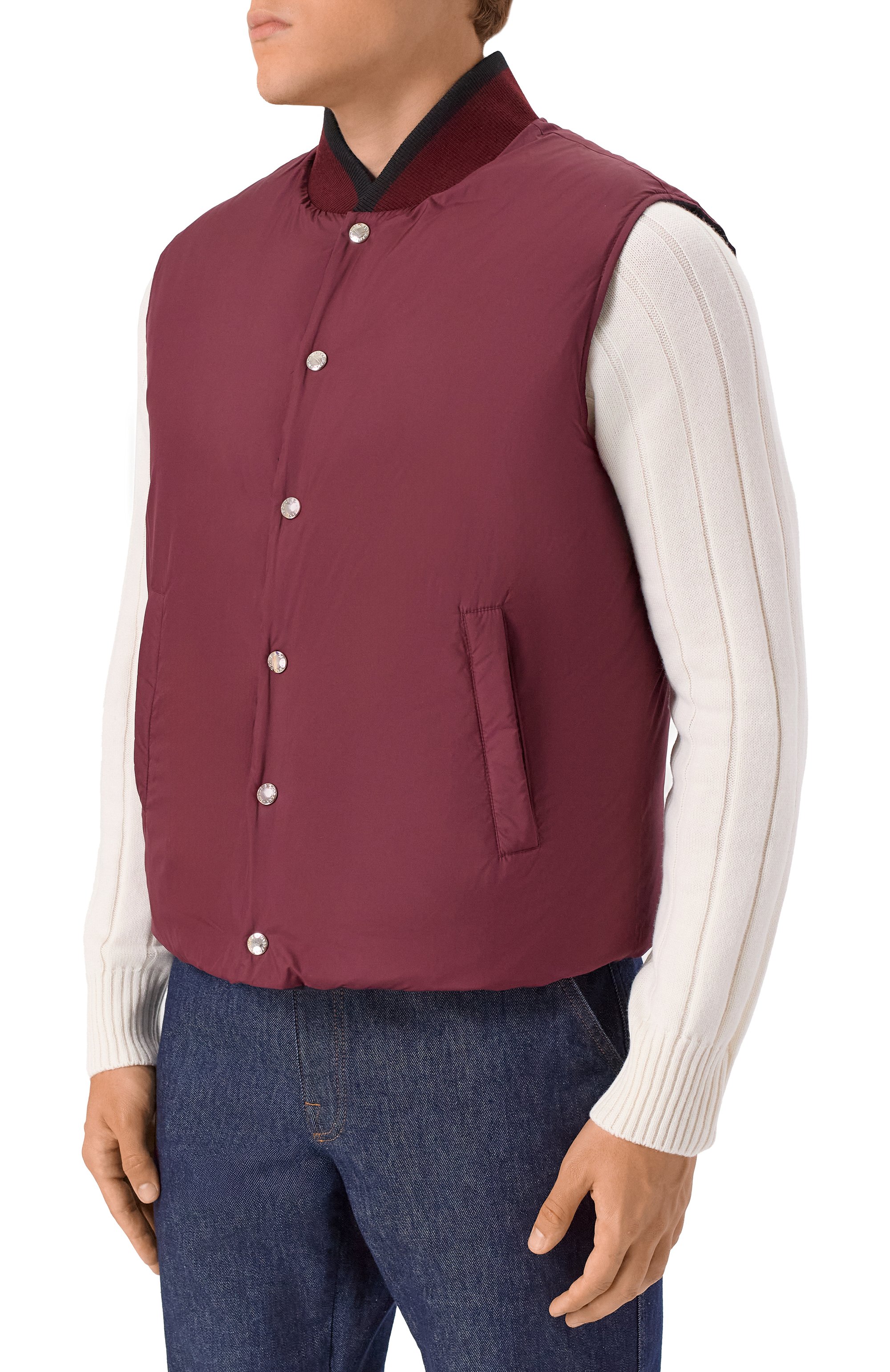 Двусторонний пуховый жилет DOLCE & GABBANA темно-серого цвета по цене 217500 руб., арт. G9BSPT/FCTAB, фото 6 Двусторонний пуховый жилет DOLCE & GABBANA, арт. G9BSPT/FCTAB, фото 6