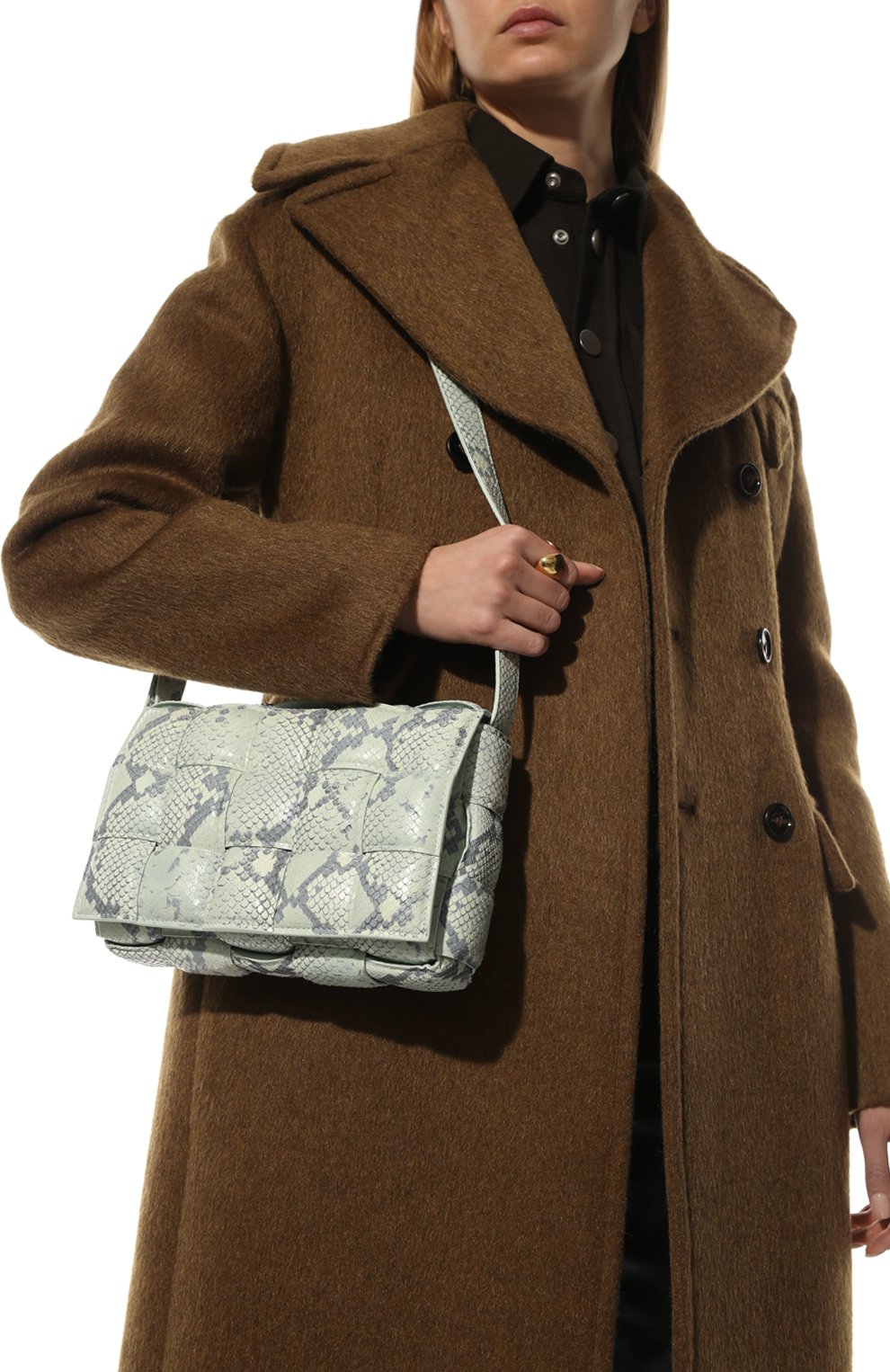 Сумка padded cassette BOTTEGA VENETA мятного цвета по цене 262000 руб., арт. 591970/V10S1, фото 2 Сумка padded cassette BOTTEGA VENETA, арт. 591970/V10S1, фото 2