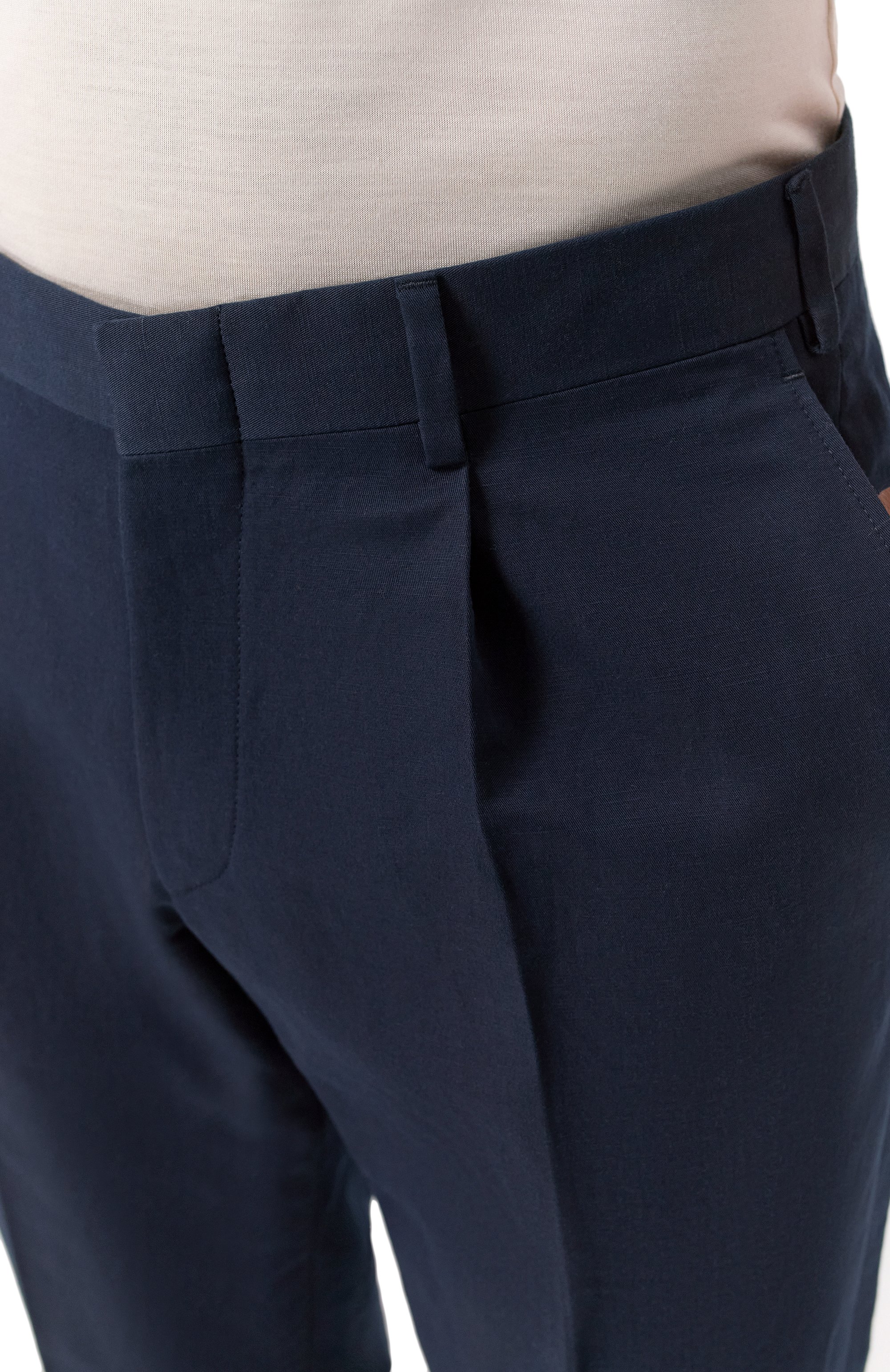 Брюки изо льна и хлопка BRIONI темно-синего цвета по цене 76850 руб., арт. RPC20M-PA106, фото 5 Брюки изо льна и хлопка BRIONI, арт. RPC20M-PA106, фото 5