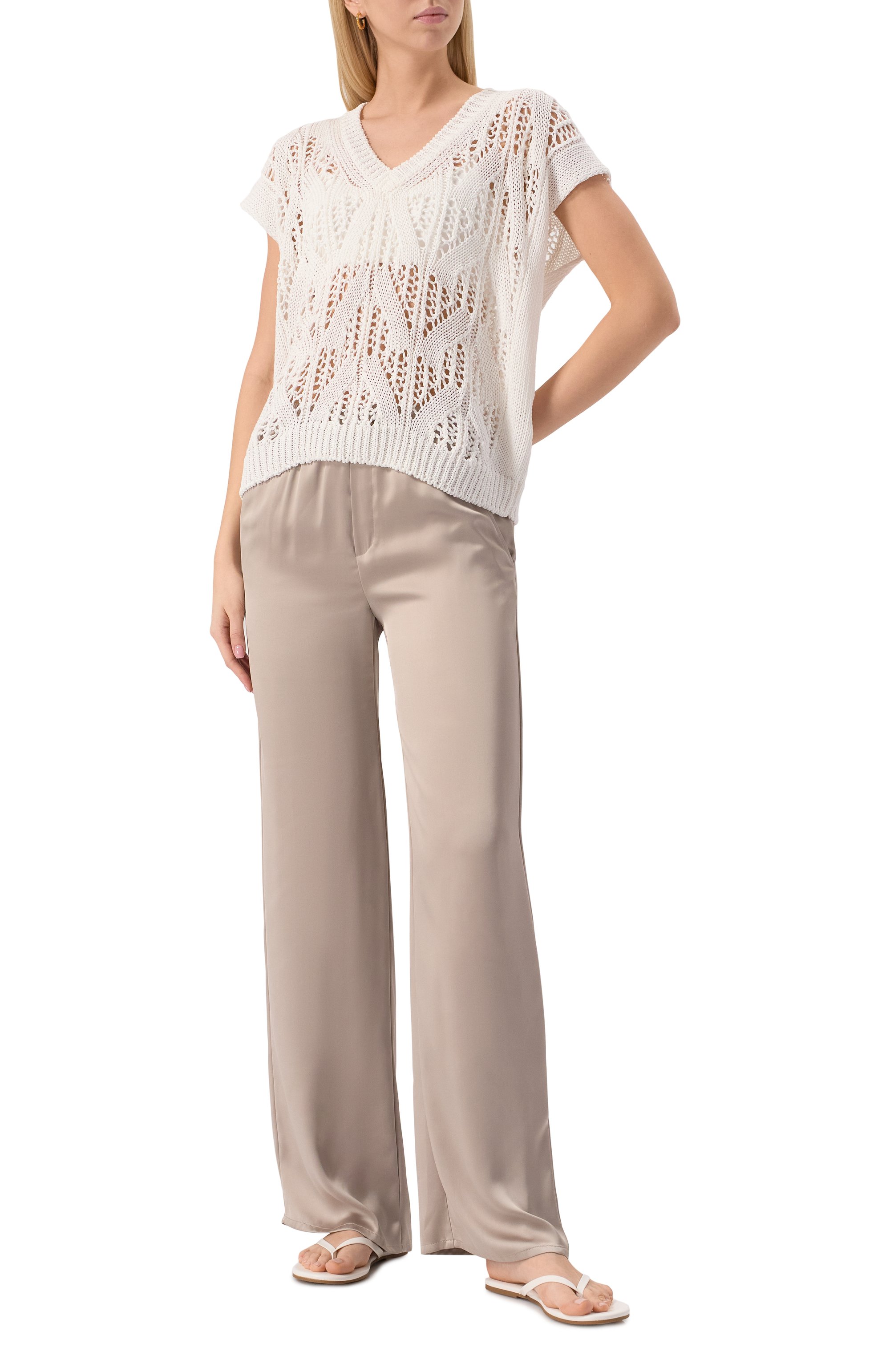 Атласные брюки HERNO бежевого цвета по цене 29150 руб., арт. PT000008D/12506, фото 2 Атласные брюки HERNO, арт. PT000008D/12506, фото 2