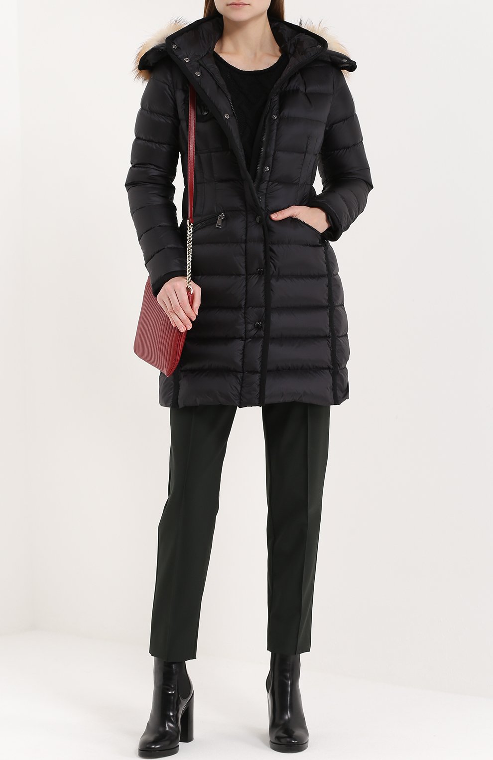 Приталенный стеганый пуховик с меховой отделкой капюшона MONCLER, арт. B2-093-49900-15-53048, фото 2