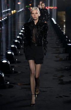 Женские шерстяные шорты SAINT LAURENT черного цвета, арт. 622135/Y512W | Фото 6 (Женское Кросс-КТ: Шорты-одежда; Материал внешний: Шерсть; Длина Ж (юбки, платья, шорты): Мини; Материал сплава: Проставлено; Драгоценные камни: Проставлено; Статус проверки: Проверена категория)