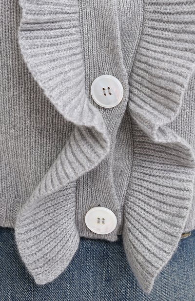 Кашемировый кардиган MIU MIU серого цвета по цене 110000 руб., арт. MMF258-1G3W-F0031, фото 5 Кашемировый кардиган MIU MIU, арт. MMF258-1G3W-F0031, фото 5