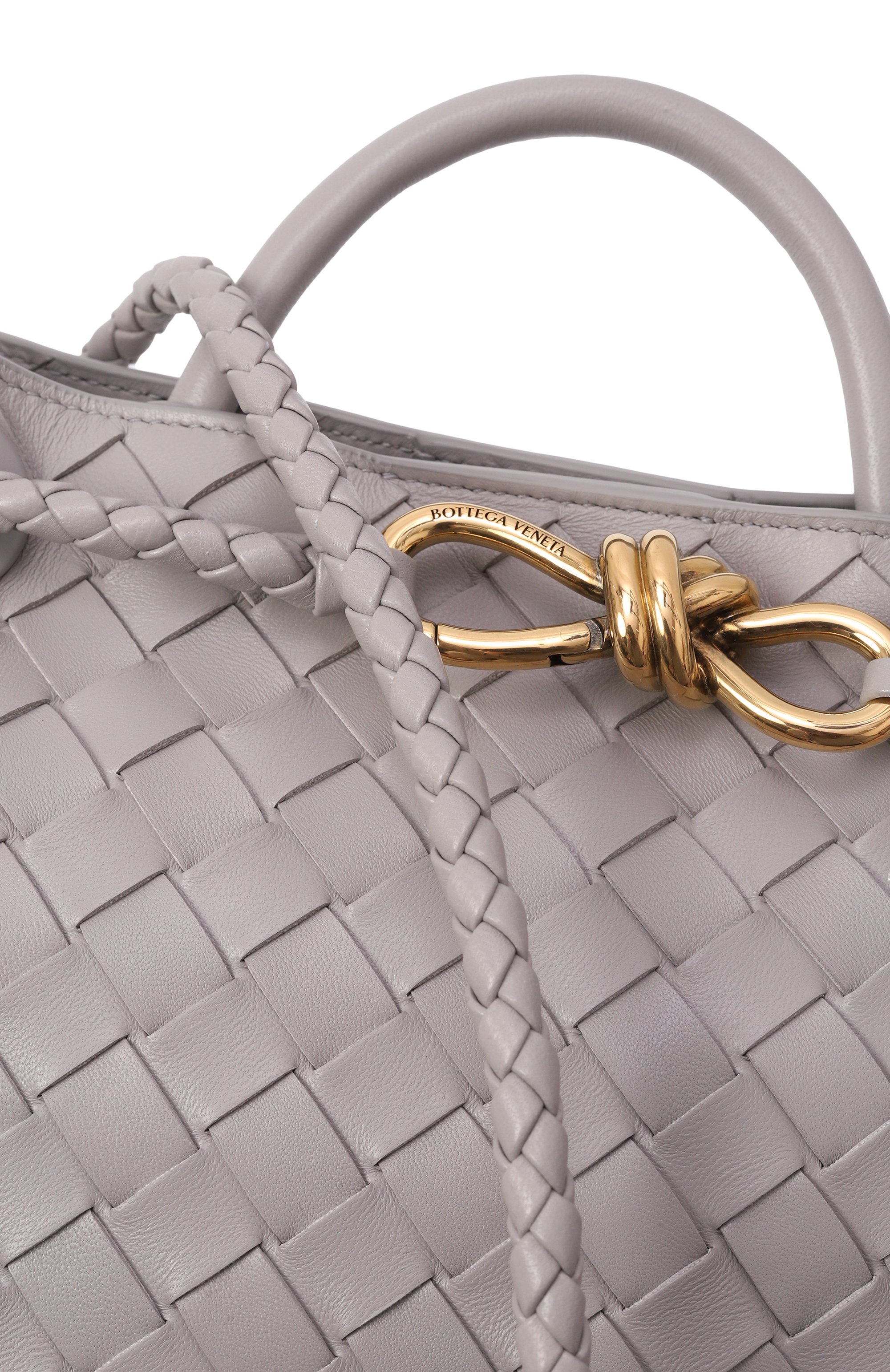 Сумка andiamo small BOTTEGA VENETA серого цвета по цене 512000 руб., арт. 766014 VCPP1, фото 3 Сумка andiamo small BOTTEGA VENETA, арт. 766014 VCPP1, фото 3