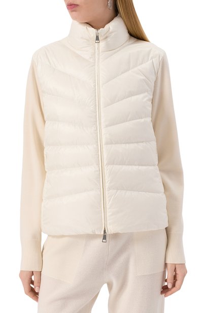 Пуховая куртка MONCLER кремового цвета по цене 126000 руб., арт. 9B000-24-M1131, фото 3 Пуховая куртка MONCLER, арт. 9B000-24-M1131, фото 3
