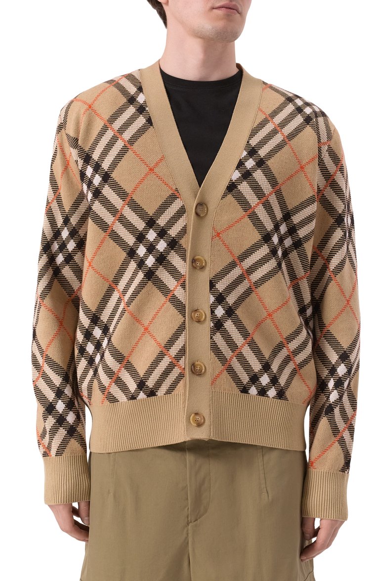 Мужской шерстяной кардиган BURBERRY бежевого цвета, арт. 8093494 | Фото 3 (Рукава: Длинные; Длина (для топов): Стандартные; Материал внешний: Шерсть; Стили: Кэжуэл; Мужское Кросс-КТ: Кардиган-одежда; Застежка: Пуговицы)