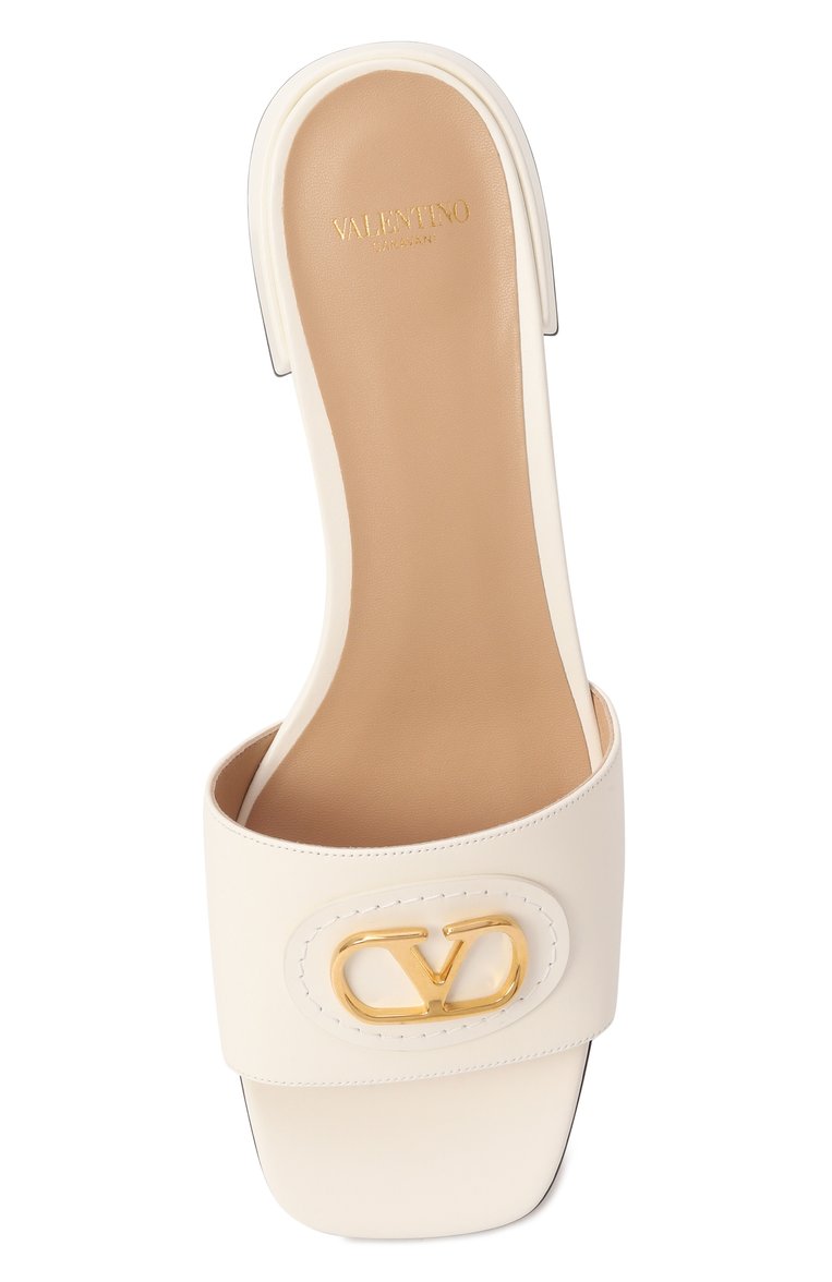 Женские кожаные шлепанцы vlogo signature VALENTINO кремового цвета, арт. 6W2S0LT0/DSH | Фото 6 (Материал внешний: Натуральная кожа; Каблук высота: Низкий; Подошва: Плоская; Материал внутренний: Натуральная кожа)