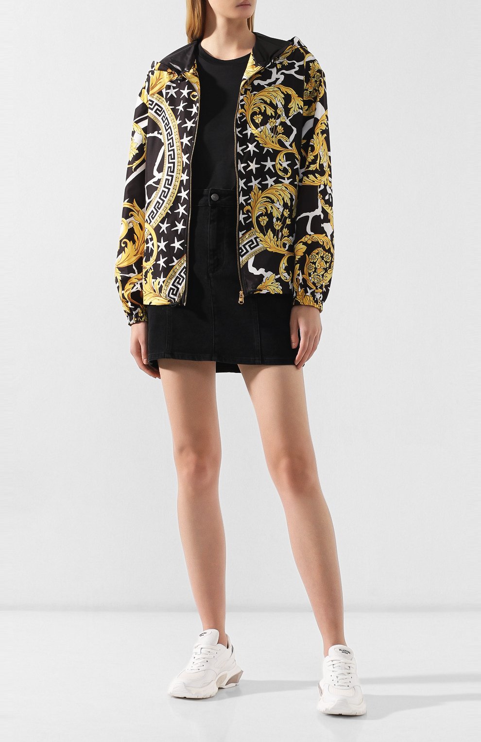 Куртка с принтом VERSACE разноцветного цвета по цене 137000 руб., арт. A84010/A231034, фото 2 Куртка с принтом VERSACE, арт. A84010/A231034, фото 2