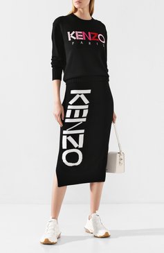 Женский шерстяной пуловер KENZO черного цвета, арт. F962T0618808 | Фото 2 (Длина (для топов): Стандартные; Рукава: Длинные; Статус проверки: Проверена категория, Проверено; Материал внешний: Шерсть; Стили: Кэжуэл, Спорт-шик; Женское Кросс-КТ: Пуловер-одежда; Драгоценные камни: Проставлено; Материал сплава: Проставлено, Проверено)