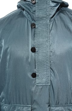 Мужская анорак STONE ISLAND бирюзов�ого цвета, арт. 751560921 | Фото 5 (Материал внешний: Синтетический материал; Длина (верхняя одежда): Короткие; Кросс-КТ: Куртка, Ветровки, Легкие; Стили: Кэжуэл; Рукава: Длинные)