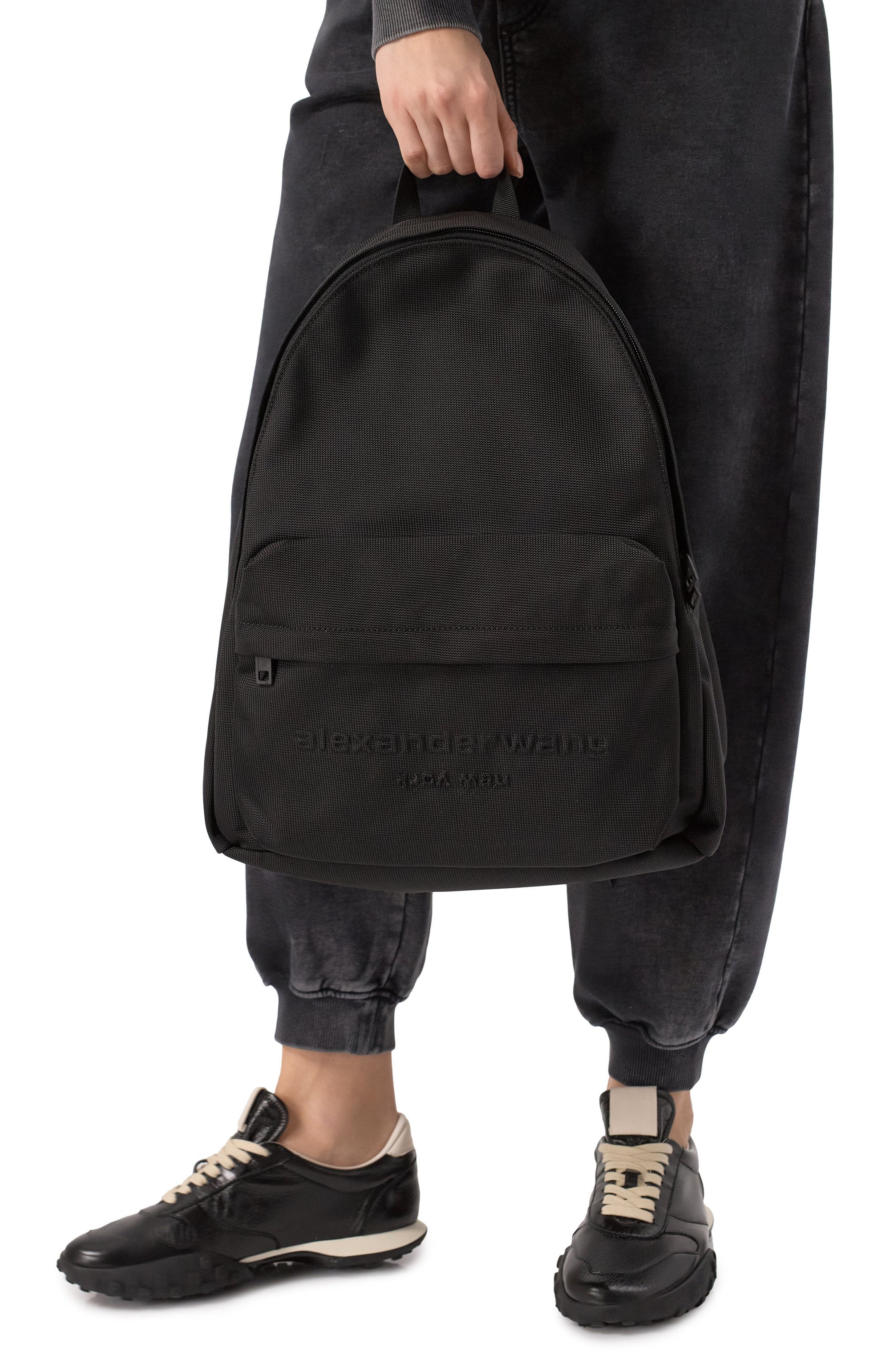 Рюкзак punch ALEXANDER WANG черного цвета по цене 57400 руб., арт. 20125B91T, фото 2 Рюкзак punch ALEXANDER WANG, арт. 20125B91T, фото 2