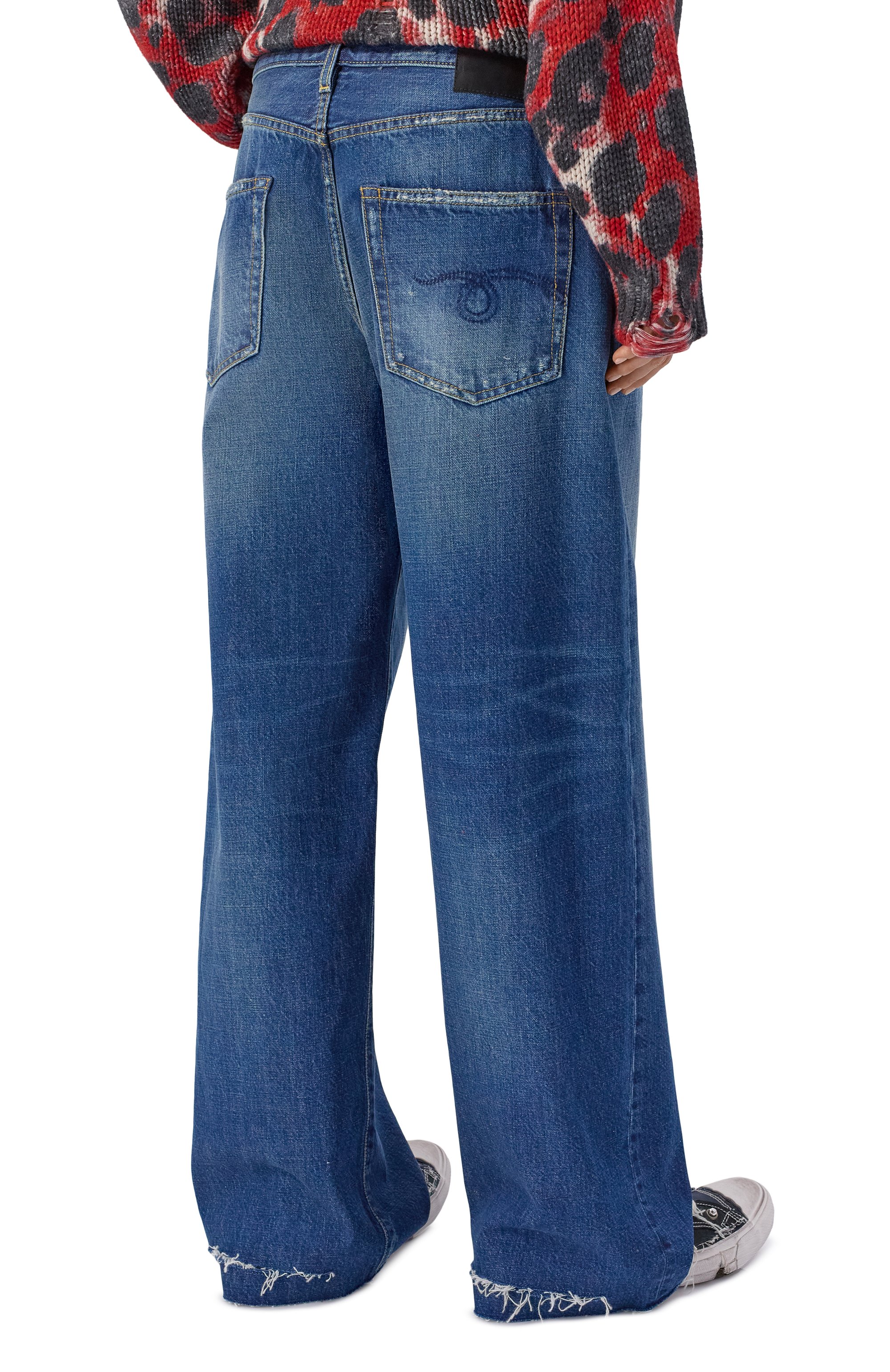 Джинсы darcy loose R13 синего цвета по цене 69950 руб., арт. R13WD038-D381B, фото 4 Джинсы darcy loose R13, арт. R13WD038-D381B, фото 4