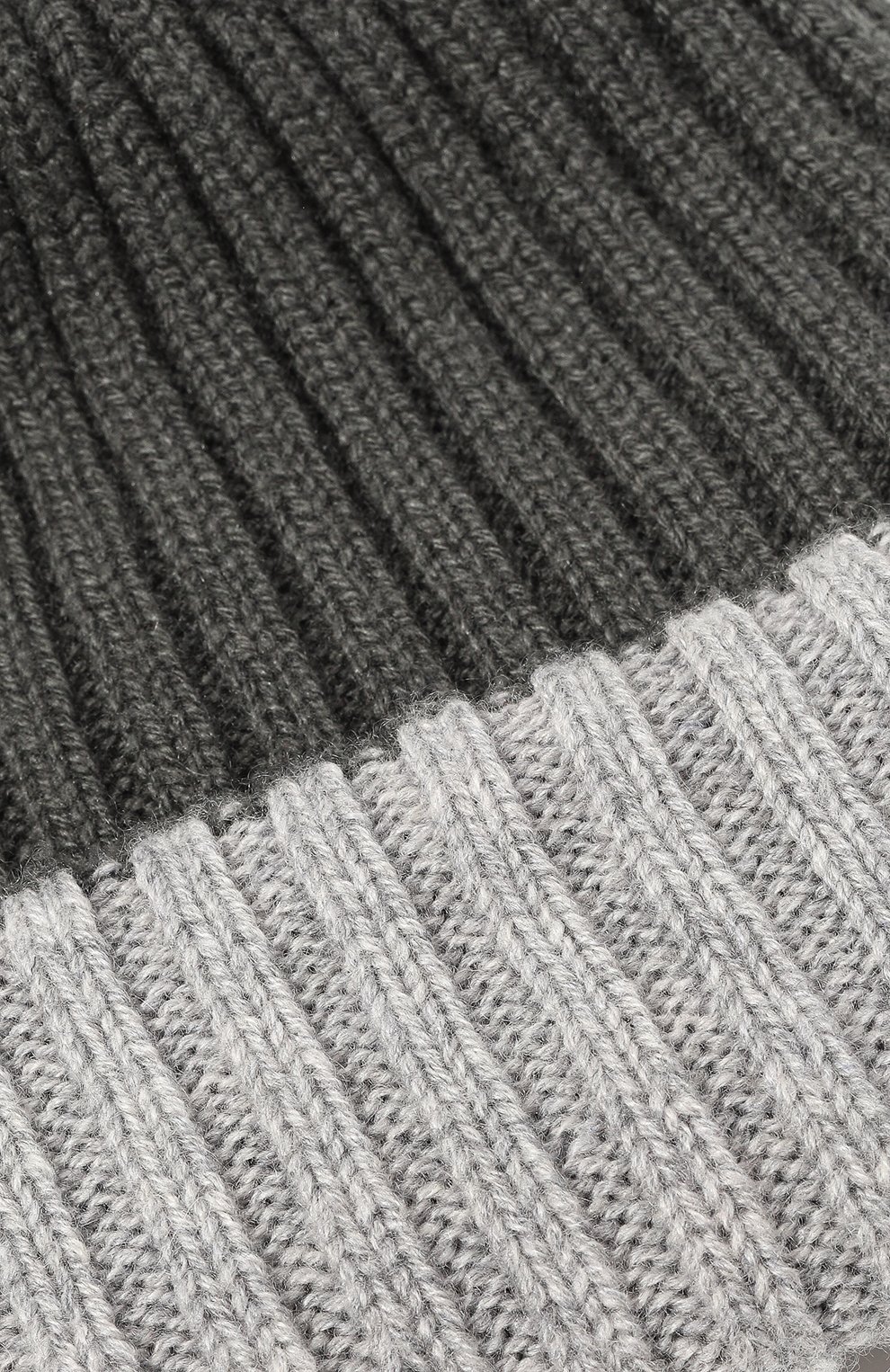 Двусторонняя шапка из кашемира FEDELI серого цвета по цене 28400 руб., арт. 6UI07305, фото 3 Двусторонняя шапка из кашемира FEDELI, арт. 6UI07305, фото 3