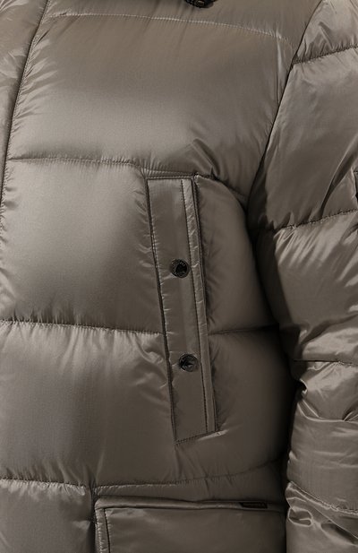 Пуховик grima-sh MOORER серого цвета по цене 299500 руб., арт. AMIR-SH_AMIR-INNER-SH_SET1, фото 5 Пуховик grima-sh MOORER, арт. AMIR-SH_AMIR-INNER-SH_SET1, фото 5