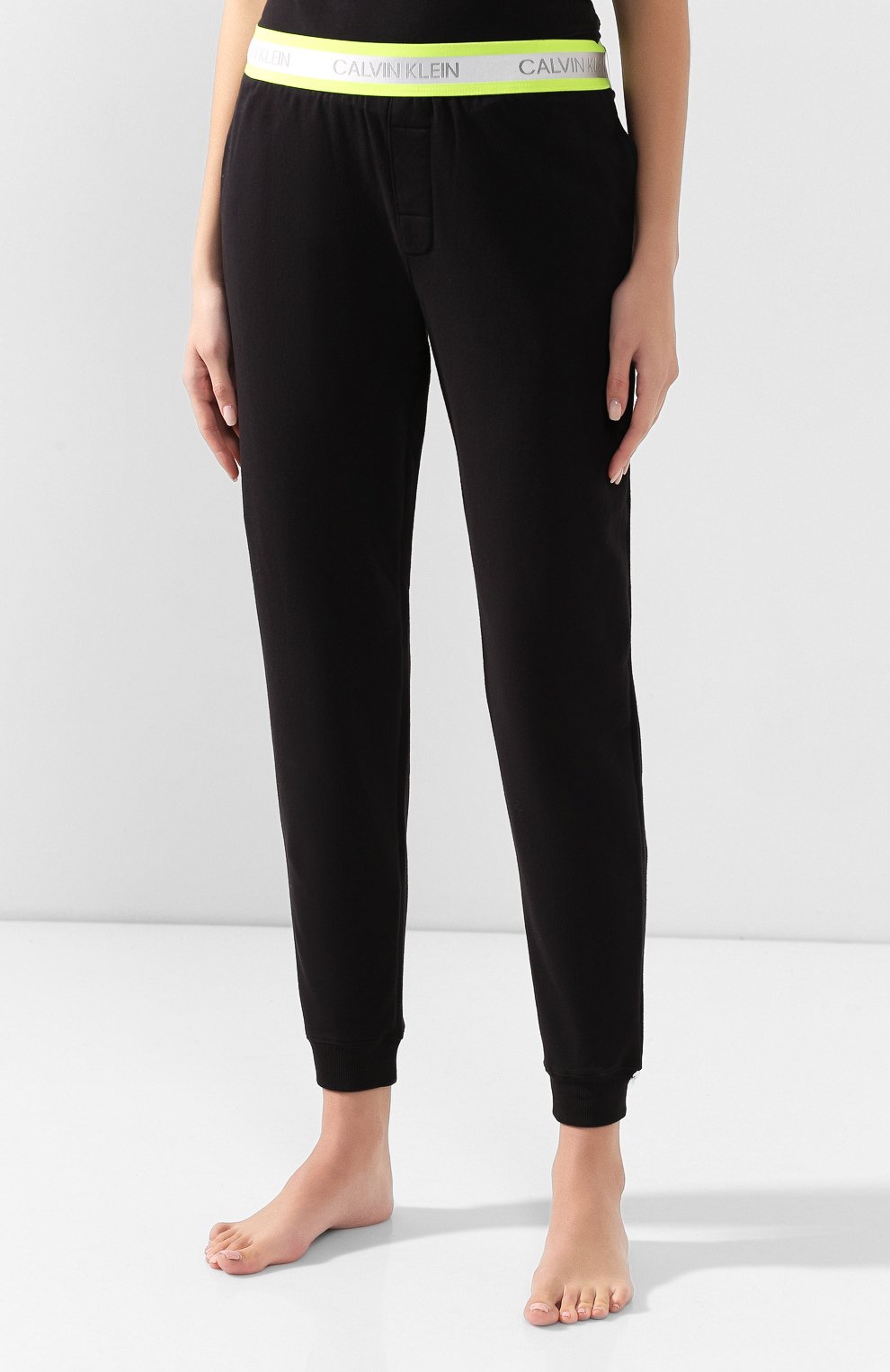 Хлопковые джоггеры CALVIN KLEIN черного цвета по цене 6265 руб., арт. QS6342E, фото 3 Хлопковые джоггеры CALVIN KLEIN, арт. QS6342E, фото 3