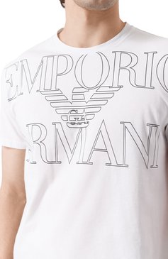 Мужская хлопковая футболка EMPORIO ARMANI белого цвета, арт. EM000574/AF12326 | Фото 5 (Драгоценные камни: Проставлено; Материал сплава: Проставлено; Рукава: Короткие; Длина (для топов): Стандартные; Принт: С принтом; Стили: Кэжуэл; Материал внешний: Хлопок; Кросс-КТ: Джерси; Мужское Кросс-КТ: Футболка-одежда)