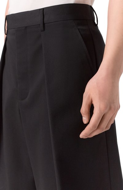 Хлопковые шорты ANN DEMEULEMEESTER черного цвета по цене 89950 руб., арт. B0013736/FA709, фото 5 Хлопковые шорты ANN DEMEULEMEESTER, арт. B0013736/FA709, фото 5