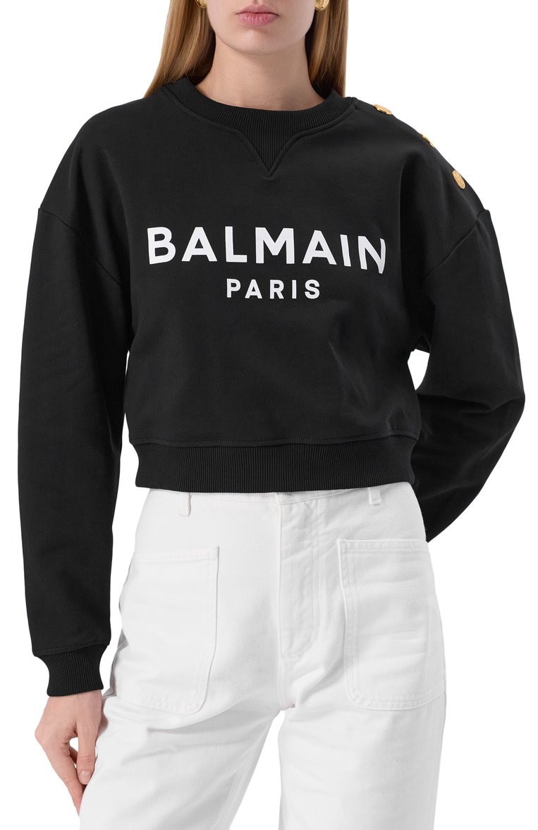 Женский хлопковый свитшот BALMAIN черного цвета, арт. EF1JQ002/BB02 | Фото 3 (Драгоценные камни: Проставлено; Рукава: Длинные; Материал сплава: Проставлено; Длина (для топов): Укороченные; Женское Кросс-КТ: Свитшот-одежда; Стили: Кэжуэл; Материал внешний: Хлопок)