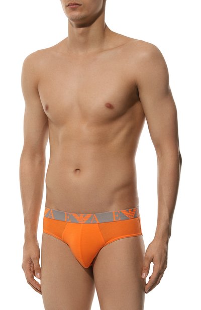 Комплект из трех брифов EMPORIO ARMANI разноцветного цвета по цене 6155 руб., арт. 111734/4R715, фото 4 Комплект из трех брифов EMPORIO ARMANI, арт. 111734/4R715, фото 4