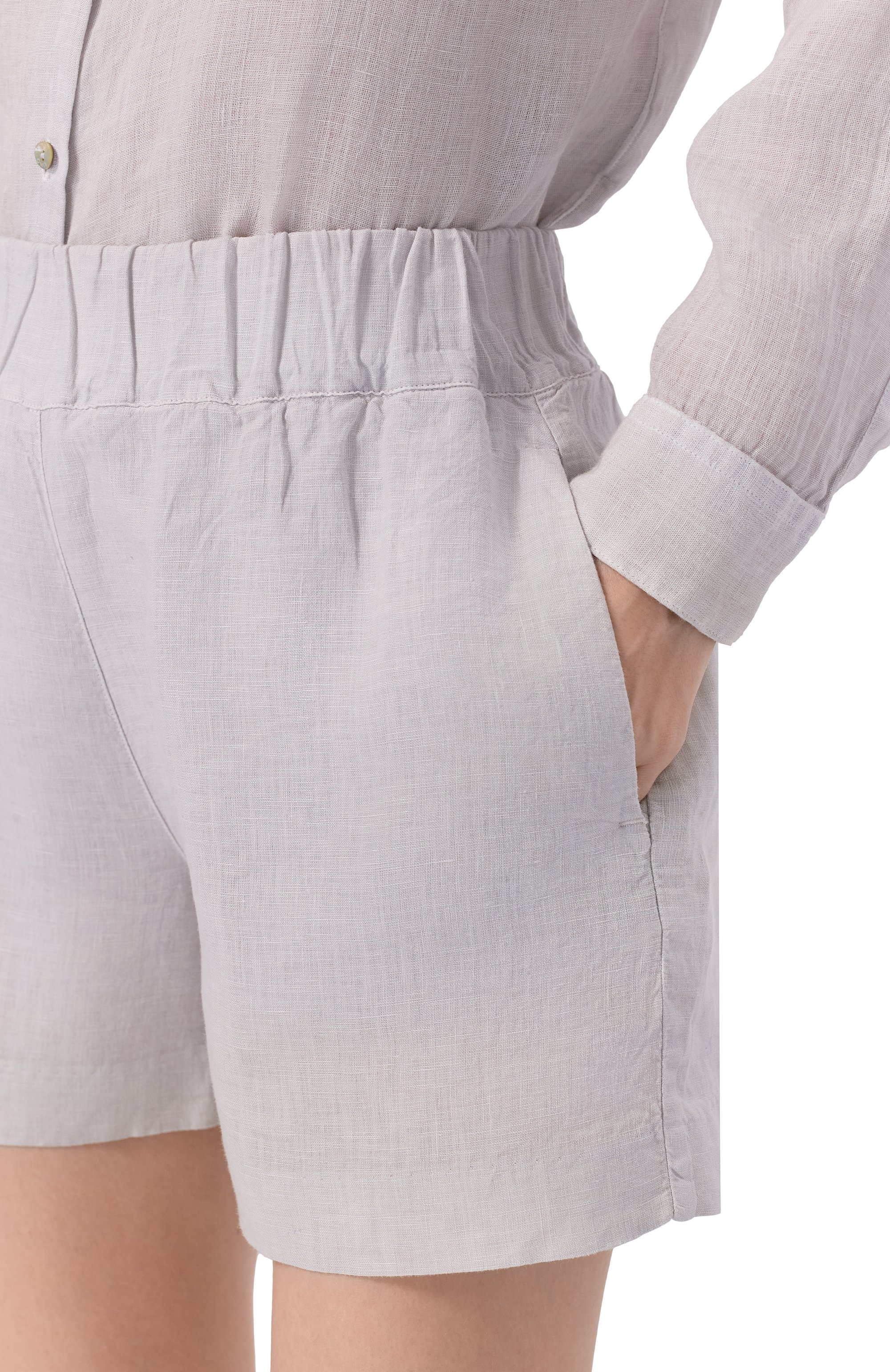 Льняные шорты 120% LINO светло-серого цвета по цене 28950 руб., арт. 33ALIW29BR/000F753_001, фото 5 Льняные шорты 120% LINO, арт. 33ALIW29BR/000F753_001, фото 5