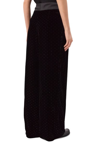Бархатные брюки EMPORIO ARMANI черного цвета по цене 63950 руб., арт. EW004285/AF24428, фото 4 Бархатные брюки EMPORIO ARMANI, арт. EW004285/AF24428, фото 4