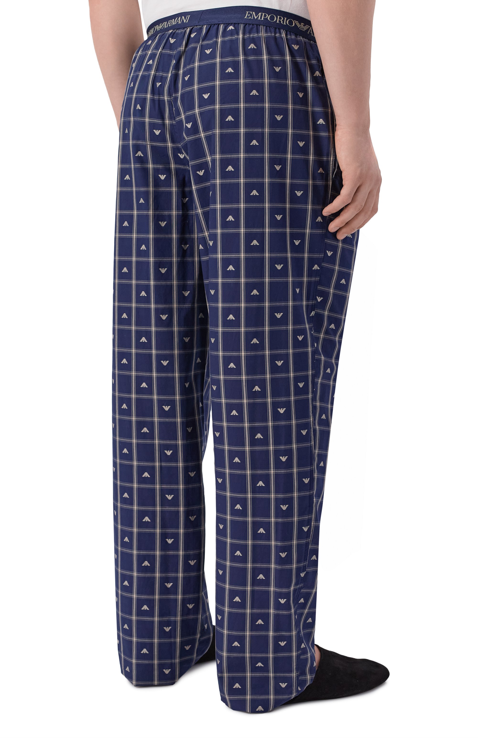 Хлопковые брюки EMPORIO ARMANI темно-синего цвета по цене 12450 руб., арт. EM001410/AF19059, фото 4 Хлопковые брюки EMPORIO ARMANI, арт. EM001410/AF19059, фото 4