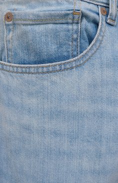 Мужские джинсы straight 7 FOR ALL MANKIND голубого цвета, арт. JSSCE1500U | Фото 6 (Драгоценные камни: Проставлено; Материал сплава: Проставлено; Длина (брюки, джинсы): Стандартные; Силуэт М (брюки): Прямые; Кросс-КТ: Деним; Детали: Де�лаве; Материал внешний: Деним, Хлопок; Стили: Повседневный)