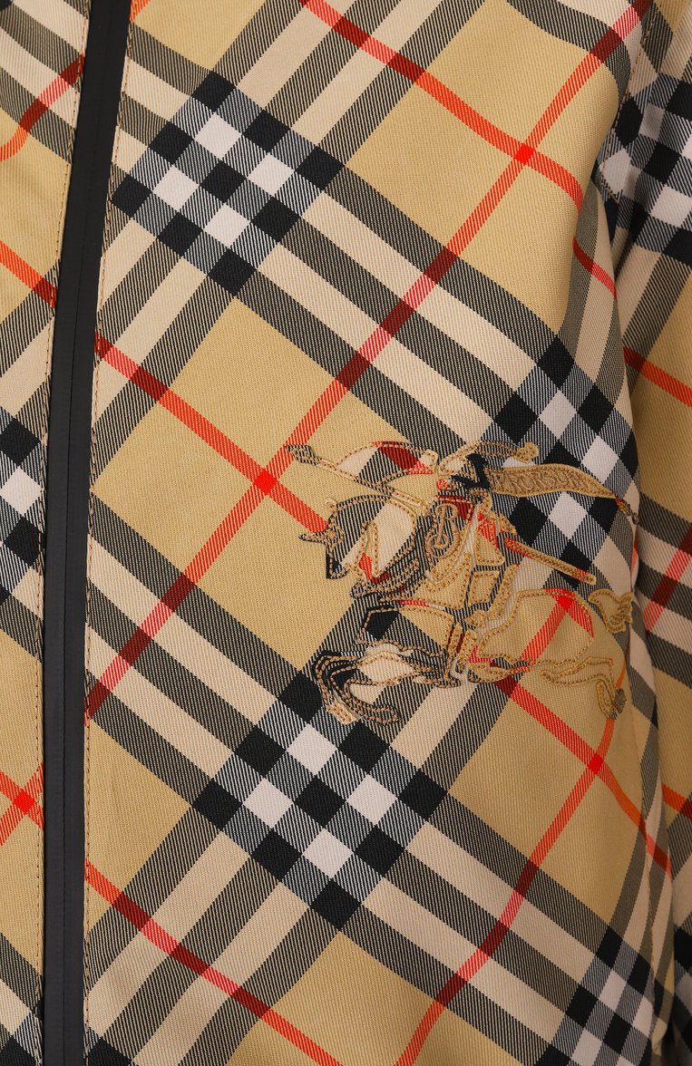 Женская двусторонняя куртка BURBERRY бежевого цвета, арт. 8087229 | Фото 6 (Рукава: Длинные; Материал подклада: Синтетический материал; Длина (верхняя одежда): Короткие; Материал внешний: Синтетический материал; Кросс-КТ: Куртка, Легкие; Стили: Кэжуэл)