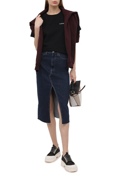 Хлопковая футболка HELMUT LANG черного цвета по цене 15750 руб., арт. K10DW505, фото 2 Хлопковая футболка HELMUT LANG, арт. K10DW505, фото 2