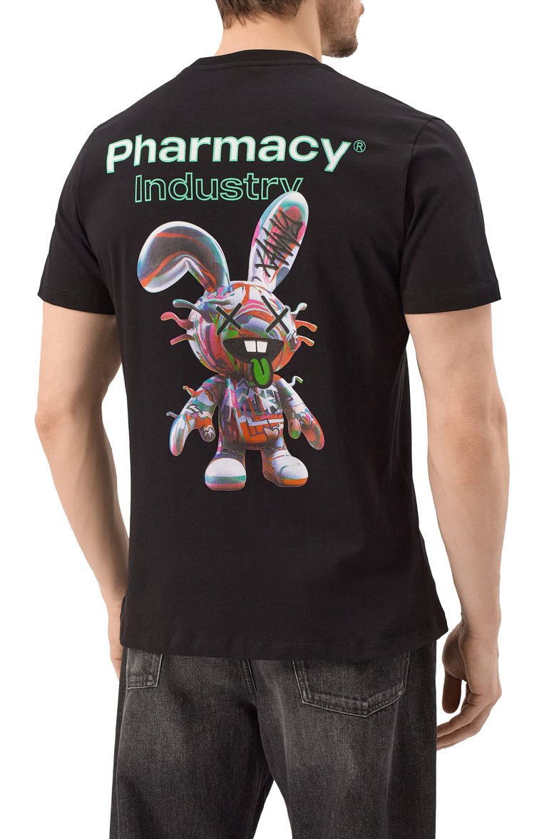 Мужская хлопковая футболка PHARMACY INDUSTRY черного цвета, арт. PHABM00206 | Фото 4 (Материал внешний: Хлопок; Рукава: Короткие; Длина (для топов): Стандартные; Принт: С принтом; Стили: Гранж; Кросс-КТ: Джерси; Мужское Кросс-КТ: Футбол�ка-одежда; Автоматизация состава: Проставлено; Автоматизация ТО: Проставлено)