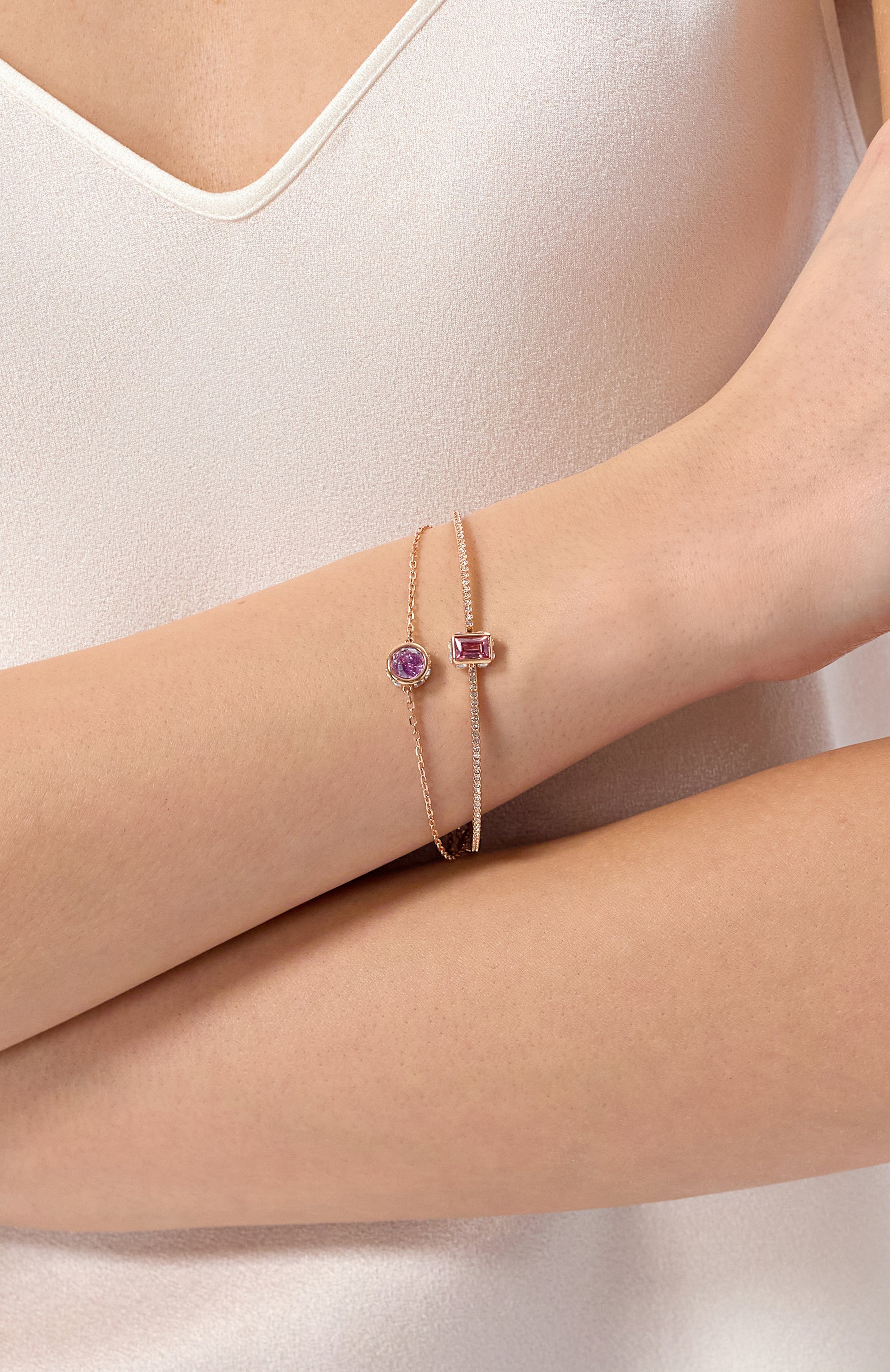 Браслет chroma SWAROVSKI золотого цвета по цене 19500 руб., арт. 5668243, фото 2 Браслет chroma SWAROVSKI, арт. 5668243, фото 2