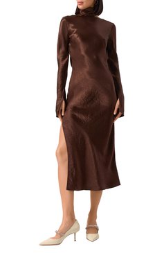 Женские кожаные туфли bing pump 65 JIMMY CHOO кремвого цвета, арт. BING PUMP 65/PAT | Фото 2 (Каблук высота: Средний; Подошва: Плоская; Материал внешний: Натуральная кожа; Драгоценные камни: Проставлено; Материал внутренний: Натуральная кожа; Материал сплава: Проставлено; Каблук тип: Шпилька)